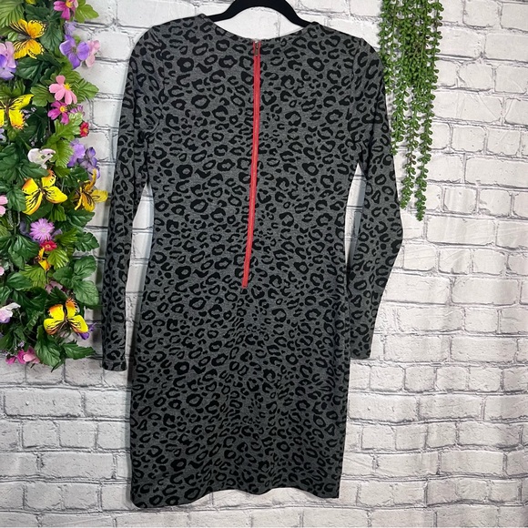 ₽💙2/$40💙Banana Republic Leopard Printed Long Sleeve Dress Size 2/XS - Picture 12 of 16